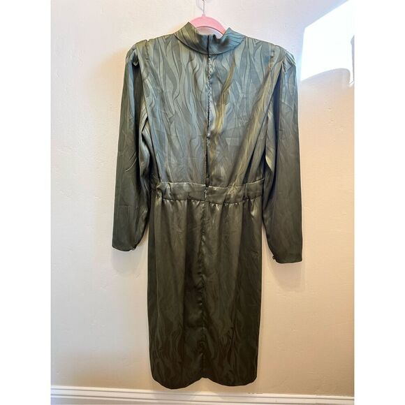 Ronny Kobo Green Long Sleeve Dress With Peek a Boo Back Size 12 - Picture 8 of 10